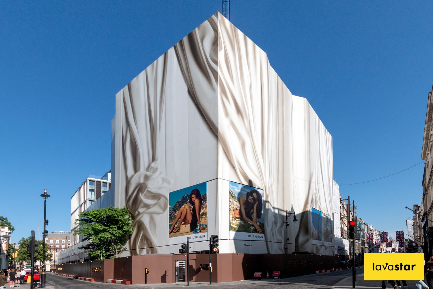 Building Wrap & Hoarding Signage at Retail Development in London